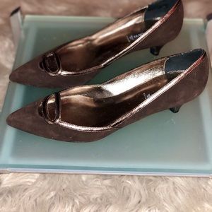 Claudia Ciuti Chocolate Suede Kitten heel Pump